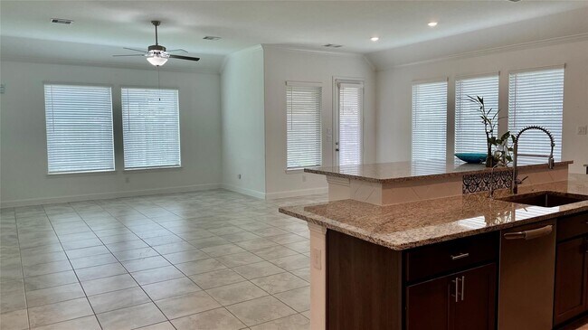 Foto del edificio - 3214 Skylark Valley Trace