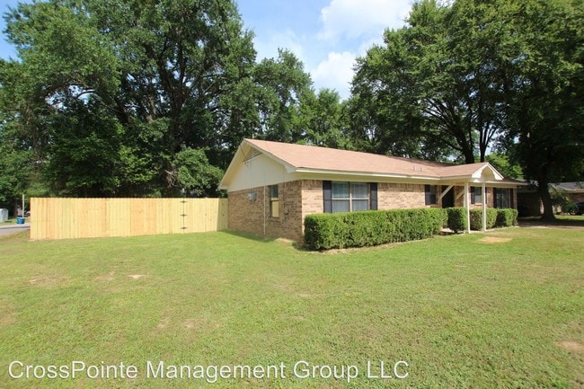 Building Photo - 416 N Rainbow Dr