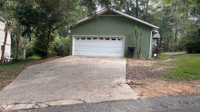 Building Photo - 100 Lynwood Cir