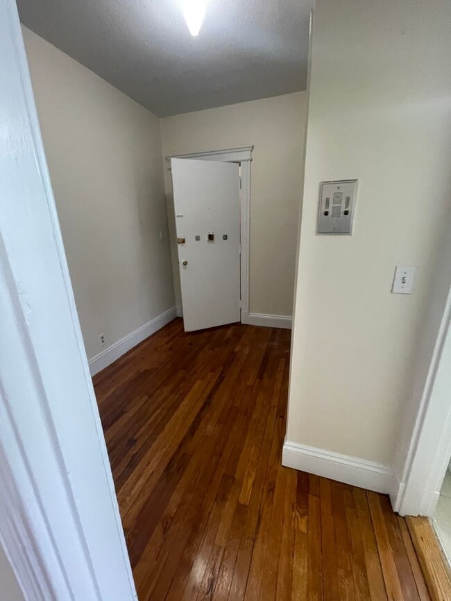Photo - 1156 Commonwealth Ave House