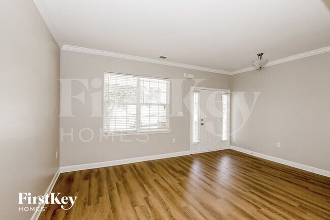 Foto del edificio - 4006 Linville Falls Ln