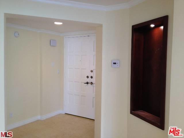 Primary Photo - 1531 Camden Ave