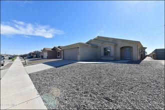 Building Photo - 13744 Flora Vista Ave