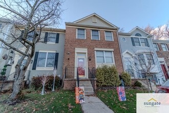 Building Photo - 1016 Arborwood Pl