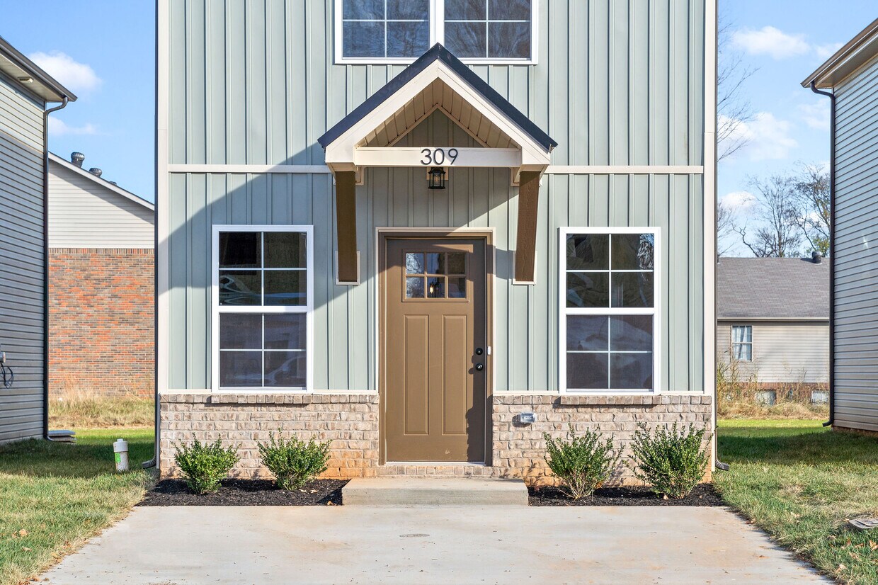 Building Photo - West Winds