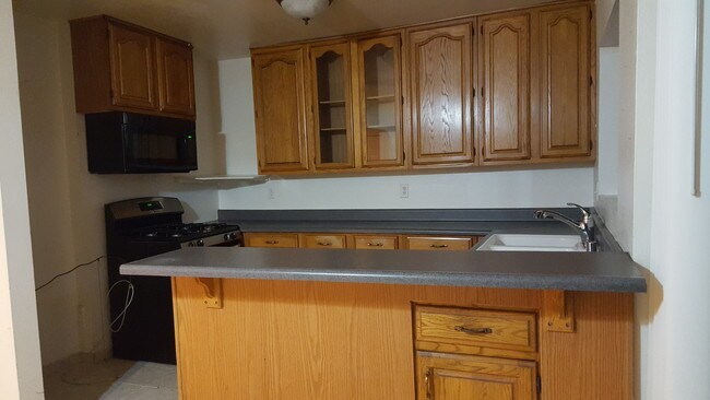 Foto del edificio - 1311 Romulus Dr