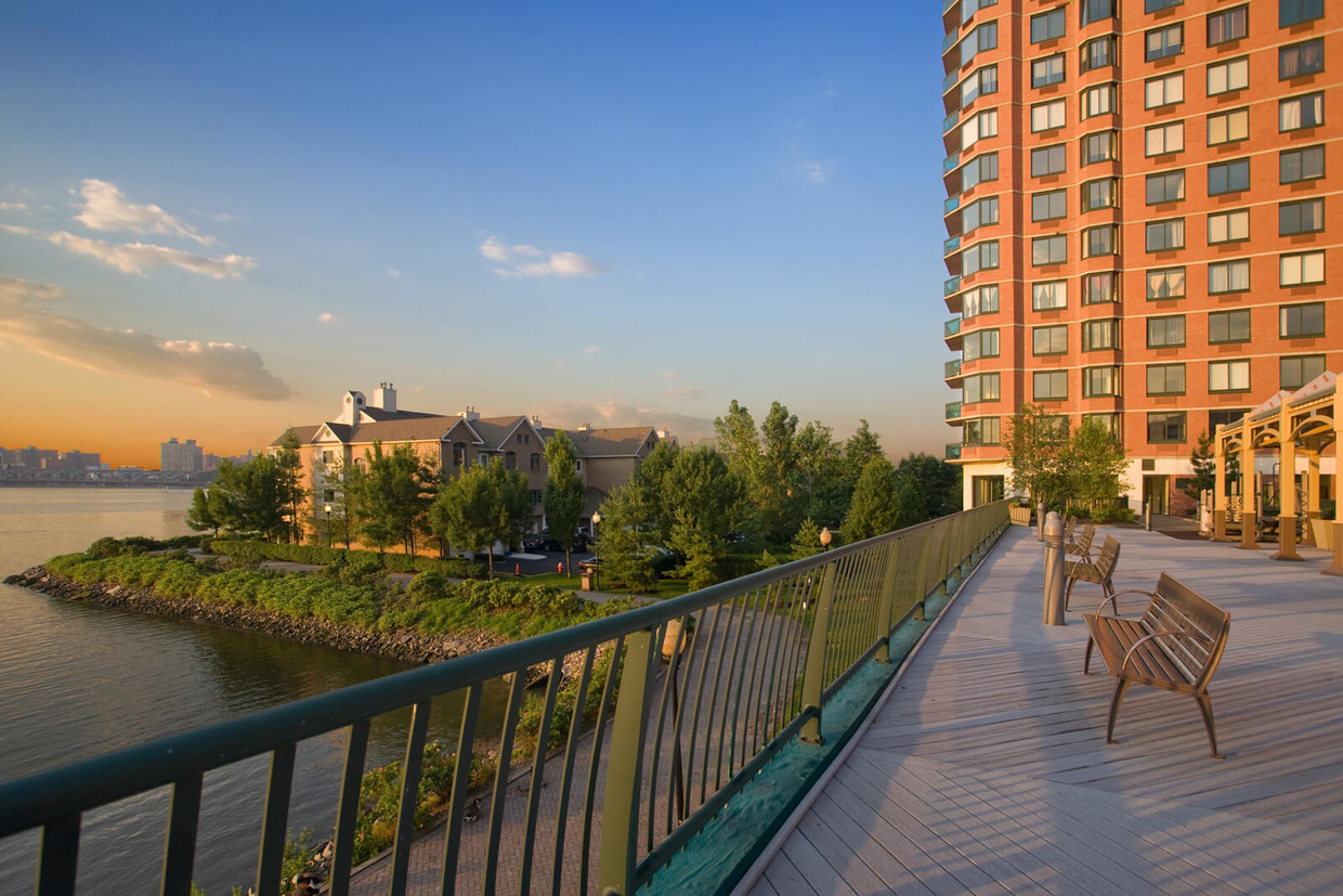 Our promenade overlooks the Tower and Mariner's Cove - Windsor at Mariners