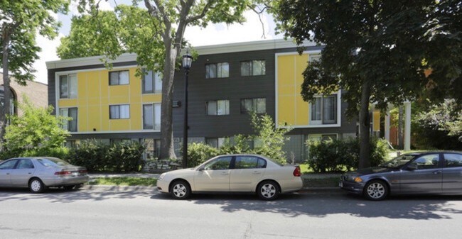 Foto del edificio - 2533 3rd Ave S