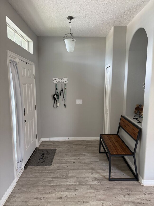 Foto del edificio - Welcome to Tanner Crossings.  Luxury Living, Smart Home!