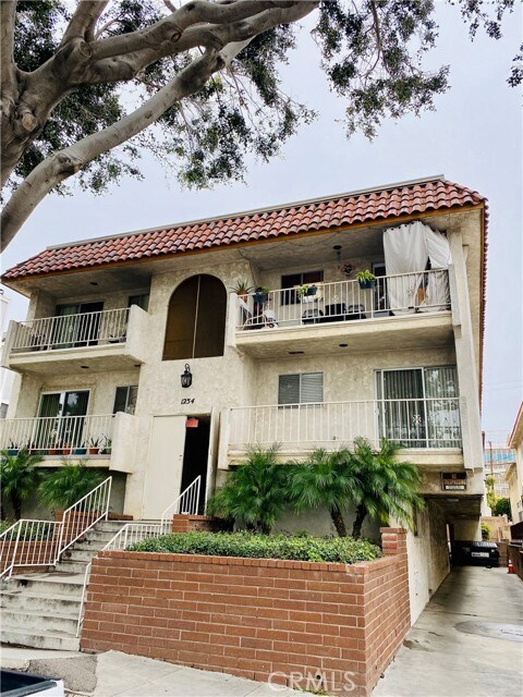 Building Photo - 1254 W 8th St