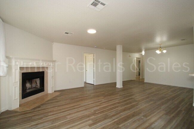 Building Photo - 5514 Orts Dr