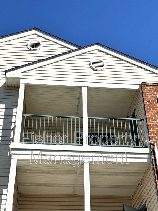 Foto del edificio - 830 Brassie Ln