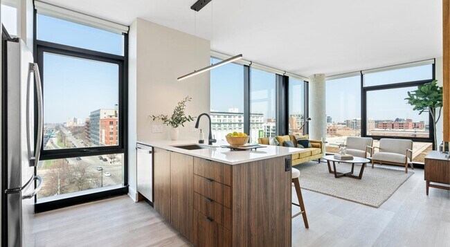 Photo - 1137 W Van Buren St Apartment