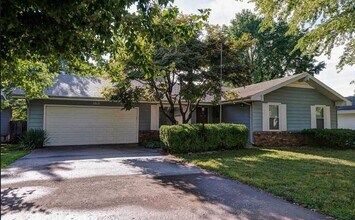 Building Photo - 4818 S McCann Ave