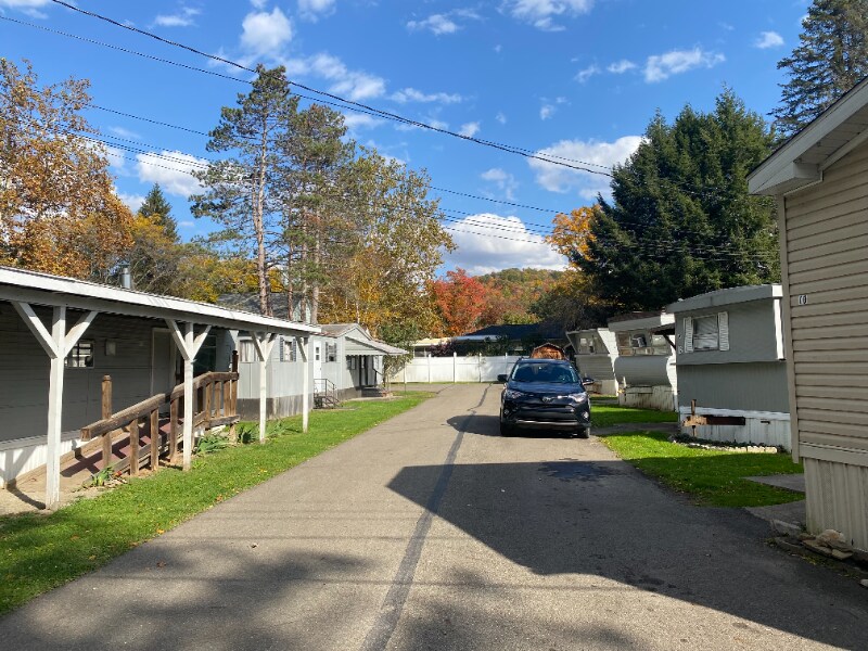 26 Garden Ln, Warren, PA 16365 House Rental in Warren, PA