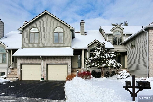 Foto principal - 412 Dogwood Ct
