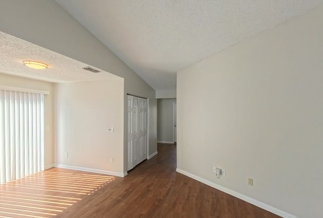 Building Photo - "Charming 3-Bedroom Retreat on Daisy Lane – Your Cozy Jacksonville Sanctuary!"