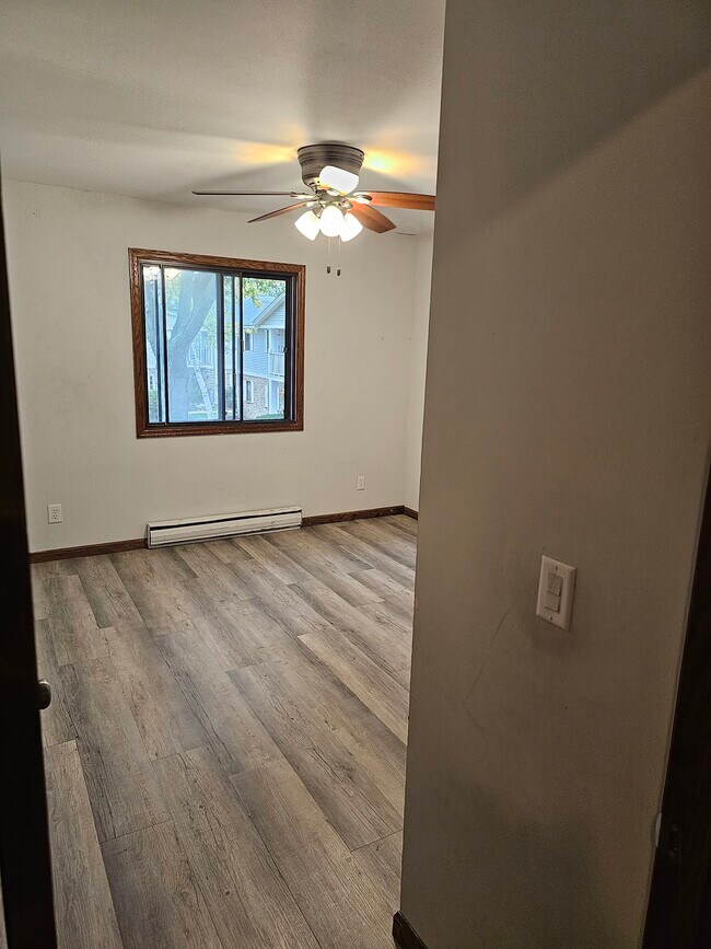 1226 E Decorah Rd Unit 4, West Bend, WI 53095 Condo for Rent in West
