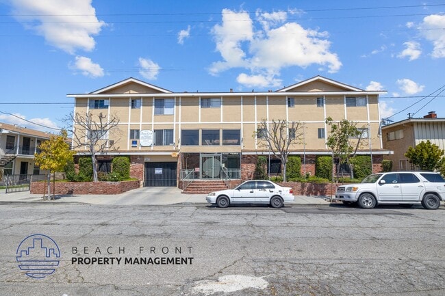 Building Photo - 4061 W. 138th St.