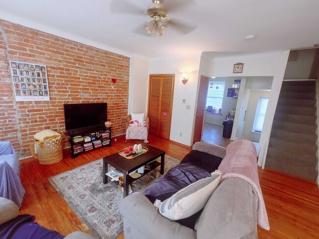 Photo du bâtiment - 79 Queen St