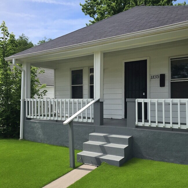 Building Photo - 1135 Canaan Ave