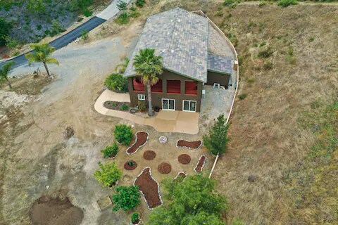 Building Photo - 34003 Pauba Rd