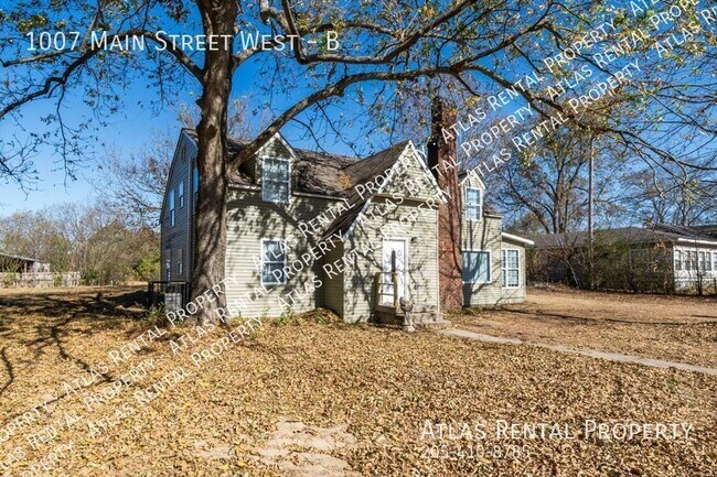 Building Photo - 1007 B Main Street West Hartselle, AL 35640