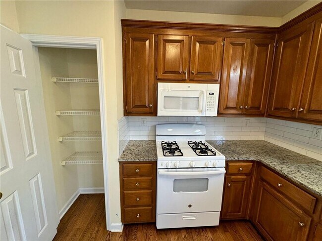 Building Photo - 510 Montrachet Ct
