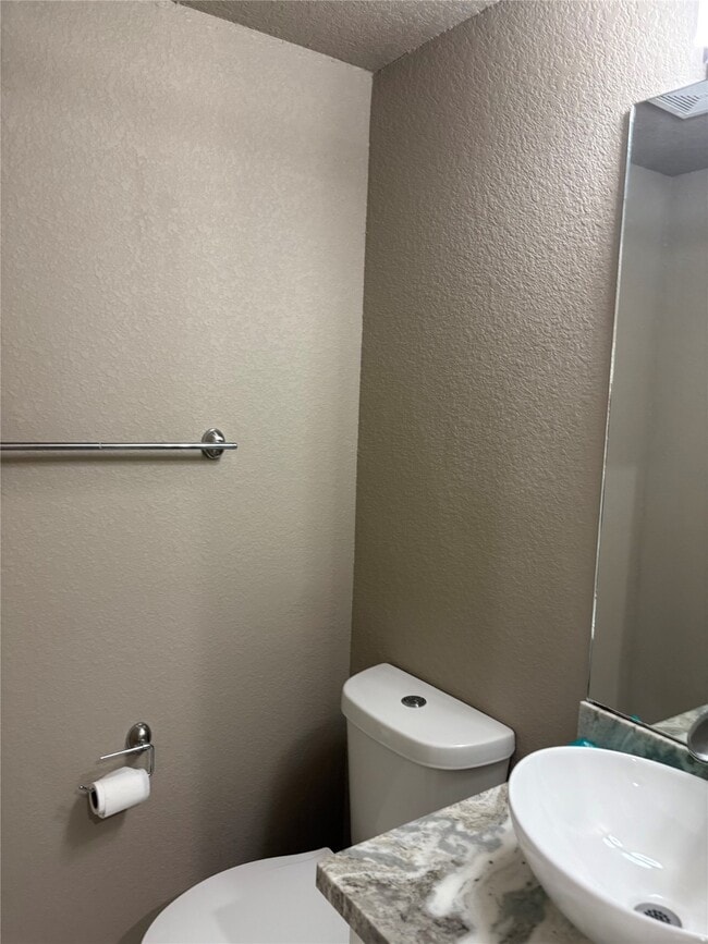 Building Photo - 9134 Brandon St