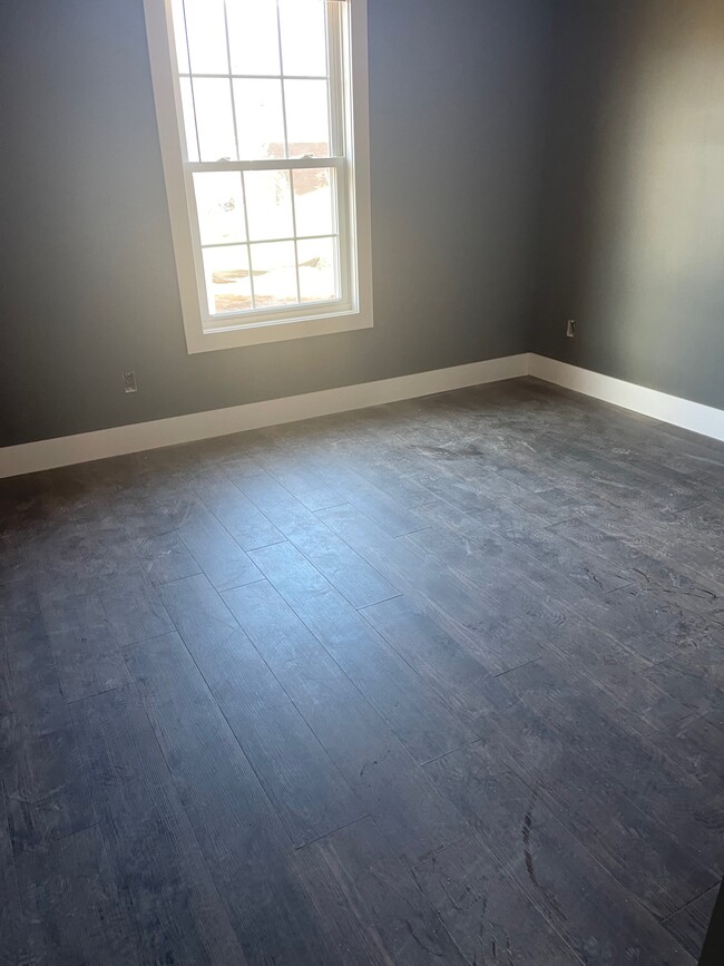 Building Photo - 303 Camptown Rd