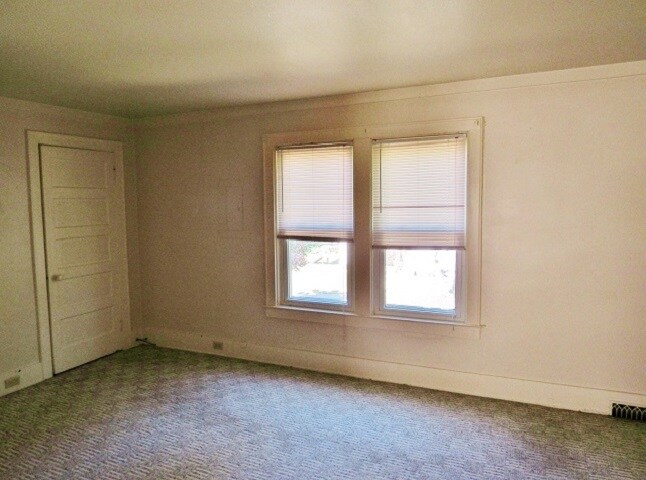 Building Photo - 207 Marquette St