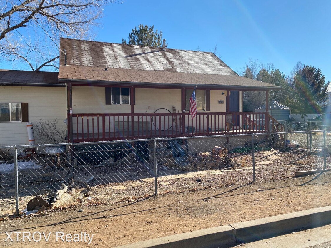 3 br, 2 bath House 720 South Chestnut St... House Rental in Cortez