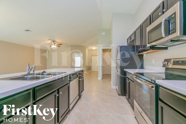 Foto del edificio - 1950 SW Sylvester Ln