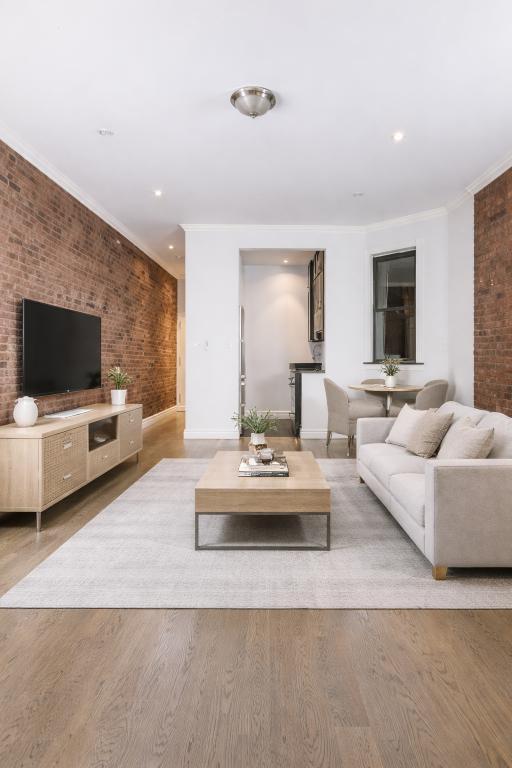 Foto del edificio - 724 10th Ave