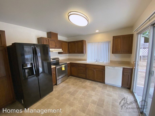 Building Photo - 3 br, 2 bath House - 1521 Stanley Way