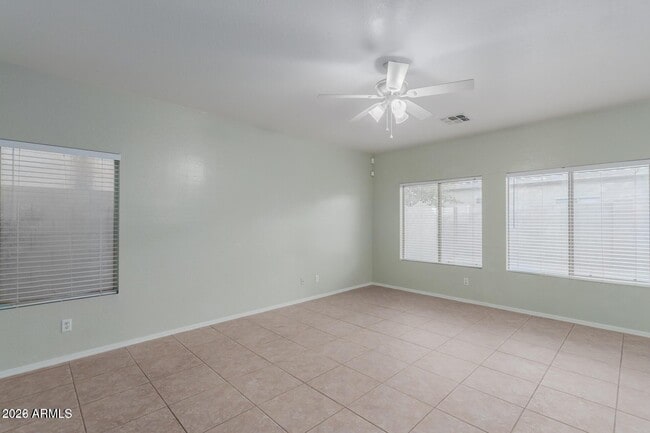 Building Photo - 2739 E Indian Wells Pl