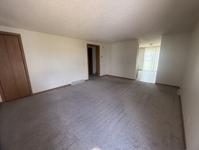 Foto del edificio - 2709 1st Ave