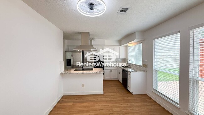 Foto del edificio - 12463 Windy Wisp Ln