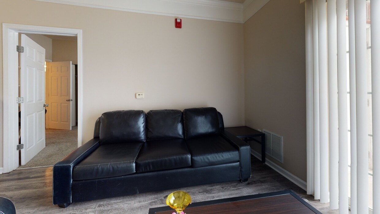 Photo - Campus Court Lexington Apartments