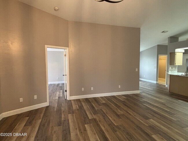 Foto del edificio - 5426 Landis Ave