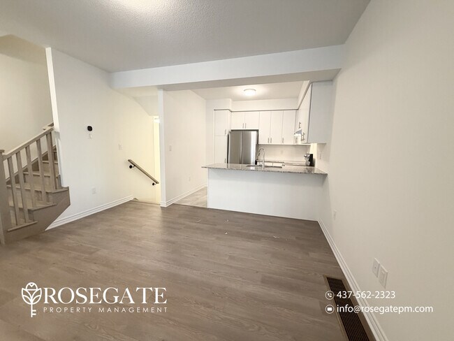 Building Photo - Spacious 3-Floor Freehold Townhome with Garage, Private Balcony & Backyard – Brampton
