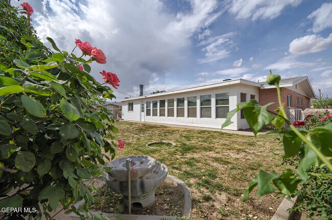 Foto del edificio - 9632 Gairloch Dr