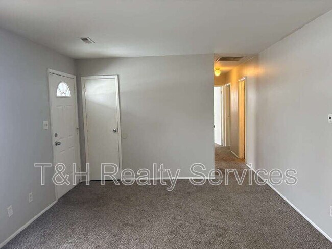 Foto del edificio - 5719 W 41st Pl