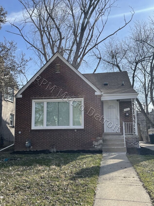 Primary Photo - UPDATED BRICK BUNGALOW