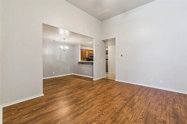 Foto del edificio - 2622 Featherstone Rd