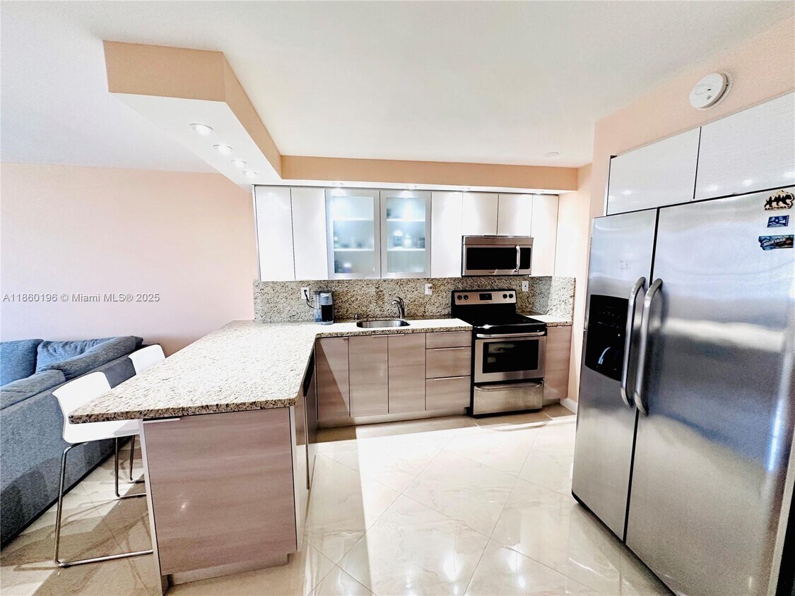Foto principal - 251 174th St