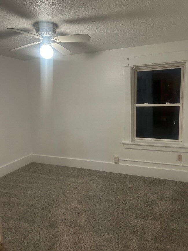 Foto del edificio - 1463 Sheridan Ave NE