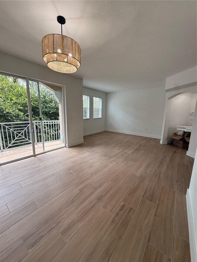 Foto del edificio - 8826 W Flagler St