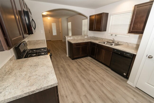 Foto del edificio - 17034 Lacey Bell Ln