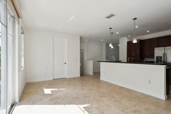 Building Photo - 3655 NW 5th Terrace